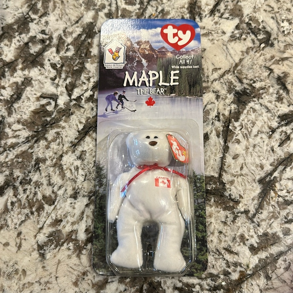 Maple The Bear McDonalds ty Beanie Baby Canada Collectibles Never Opened 1999
